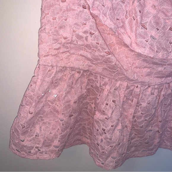 J.O.A. Pink Floral Eyelet Lace One Shoulder Peplum Top L - Picture 6 of 9